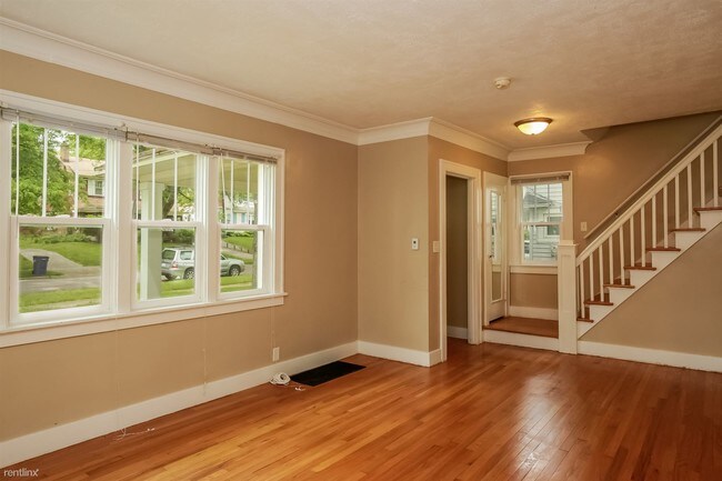 Foto del edificio - 1330 Calvin Ave SE
