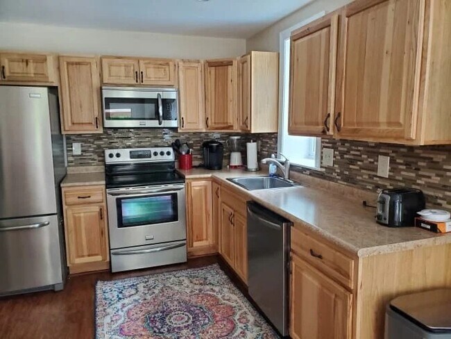 Foto del edificio - 261 Downing Dr