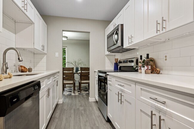 Foto del edificio - 1545 S Chase Ct