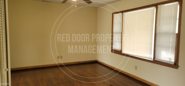 Foto del edificio - 4 br, 1 bath House - 2851 South Mead Street
