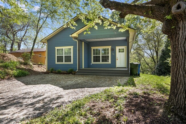 Building Photo - Charming & Cozy 3-Bedroom House in Oakley