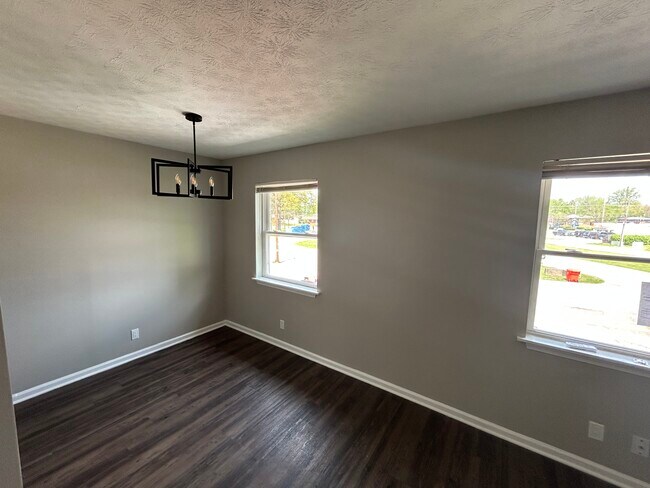 Building Photo - 3712 Noblitt Dr