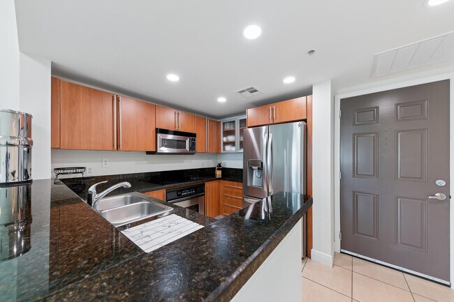 Foto del edificio - 610 Clematis St