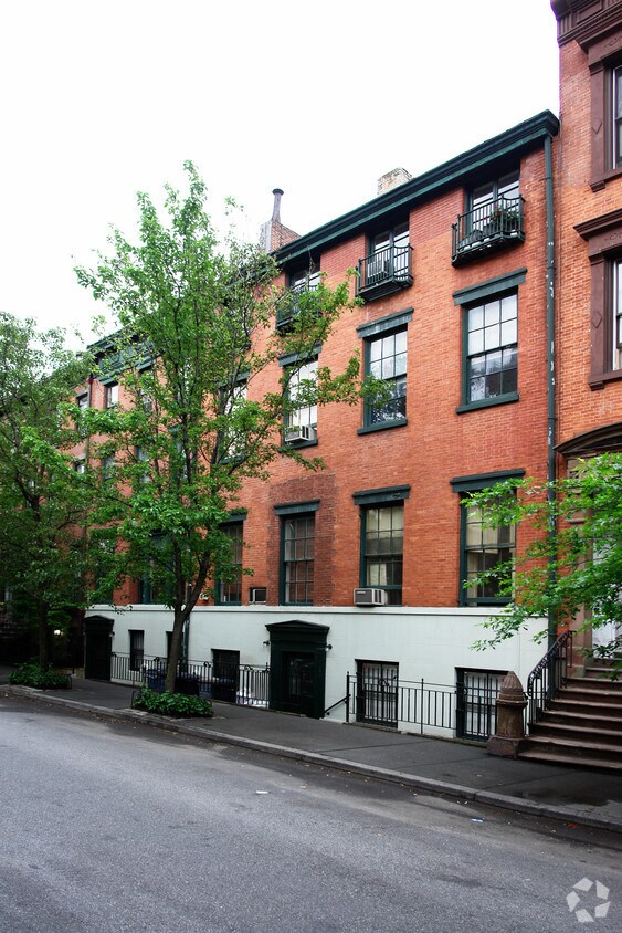 Primary Photo - 434-436 W 22nd St