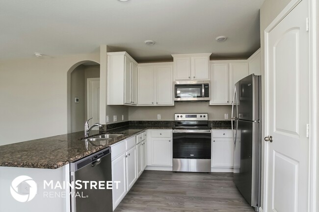 Building Photo - 26323 Michelangelo Dr