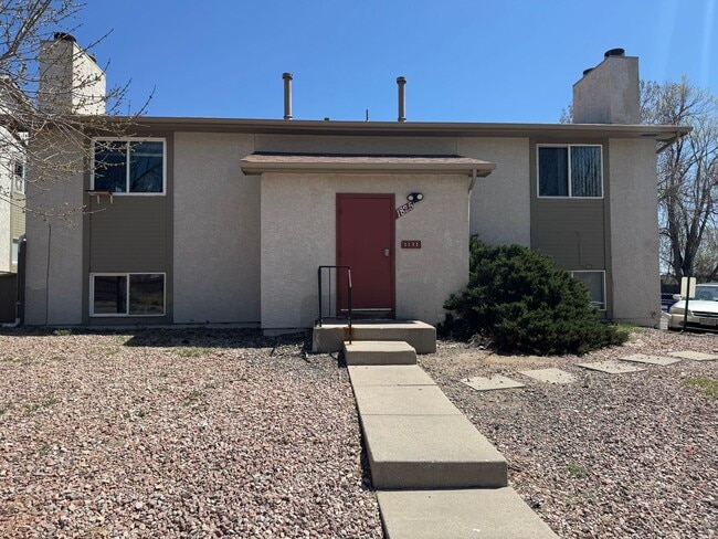 Building Photo - FIRST MONTH FREE! 1825 Zebulon- 2bed 1bath