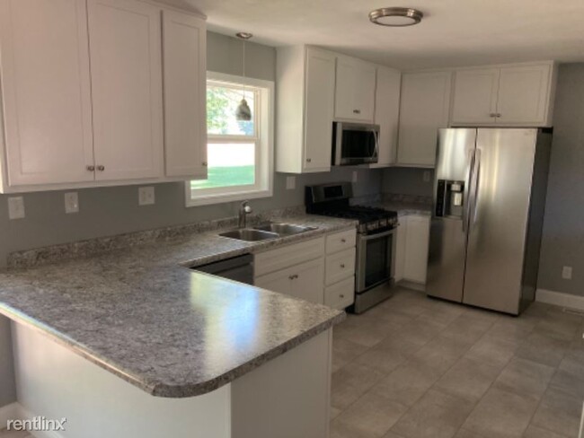 Building Photo - 3 br, 1 bath House - 8878 Country Lane
