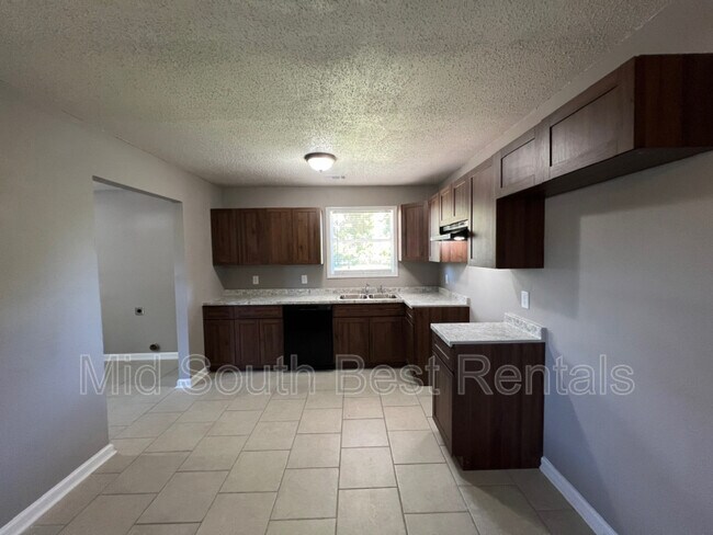 Foto del edificio - 4034 Knight Arnold Rd