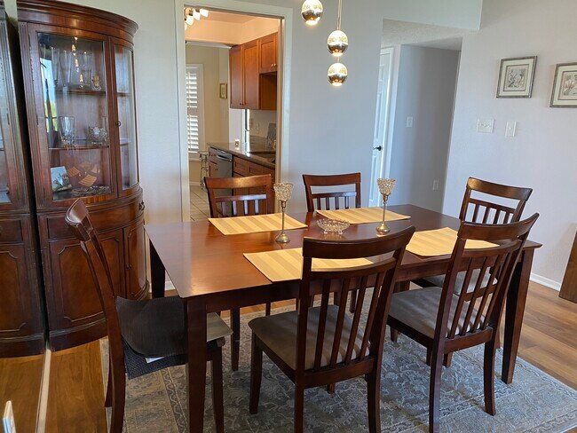 Foto del edificio - 1332 Pasadena Ave S