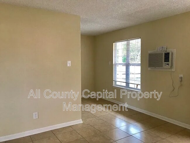 Building Photo - 1206 Bundrant Dr