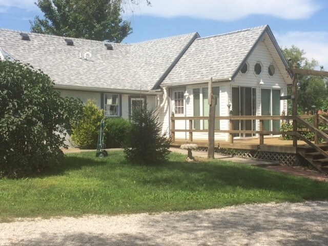Building Photo - 17585 Highway B