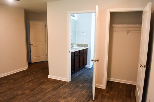 Foto del edificio - Three Bedroom Home in Crescent Mills neigh...
