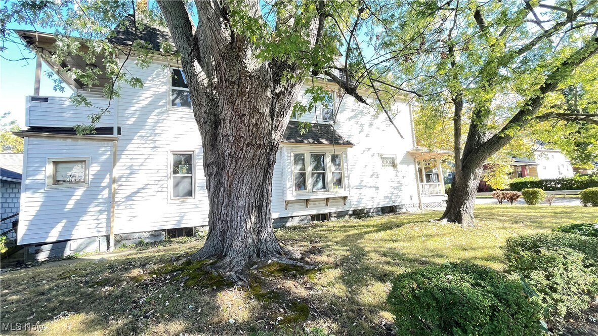 4322 Bush Ave Cleveland, OH 44109 – photo 5