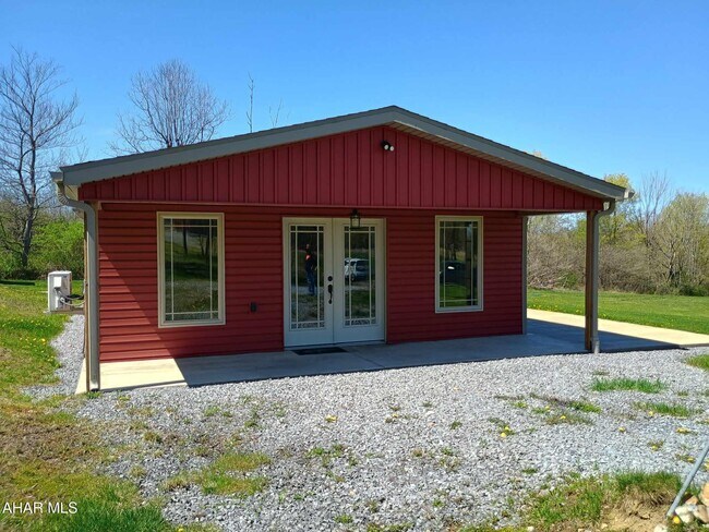 Foto del edificio - 377 Eger Rd