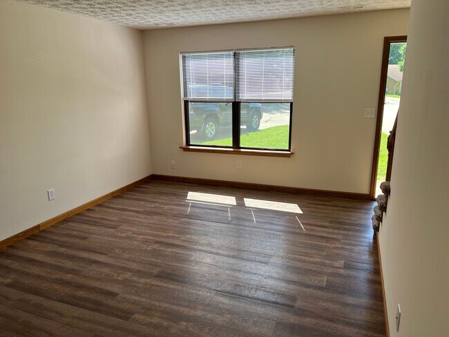 Foto del edificio - 709 Oak Trl