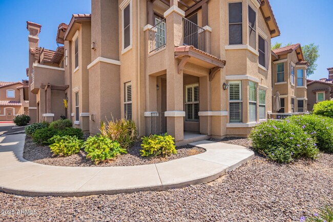 Foto del edificio - 14250 W Wigwam Blvd