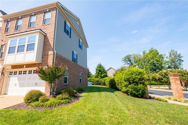 Building Photo - 416 Siena Ln