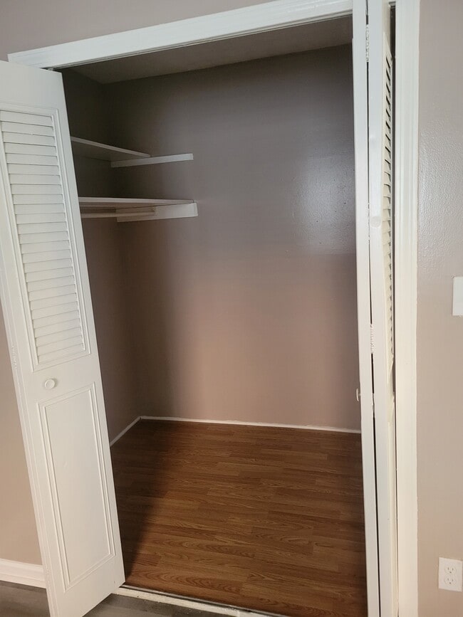 Building Photo - 2189 Baringer Ave