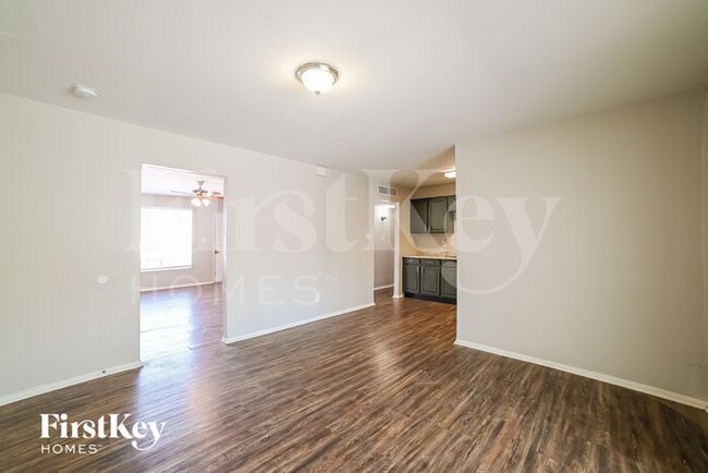 Building Photo - 2933 W Citrus Way