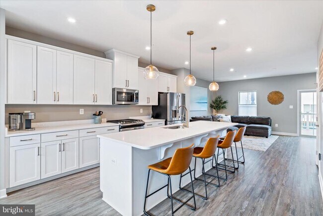 Foto del edificio - 5924 Pecking Stone St