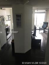 Foto del edificio - 1688 West Ave