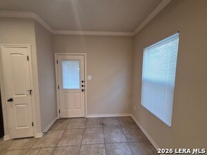 Building Photo - 6866 Lakeview Dr.