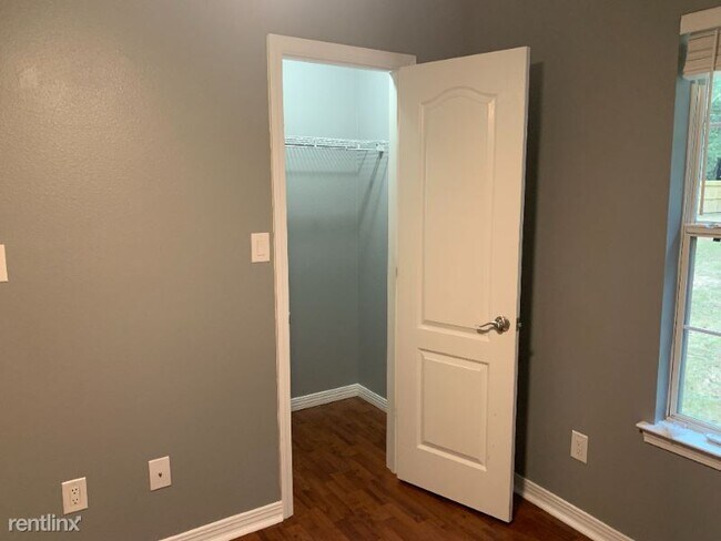 Building Photo - 1 br, 1 bath House - 6275 Mohawk Trail