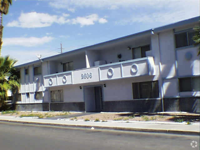 Foto del edificio - Americana Apartments