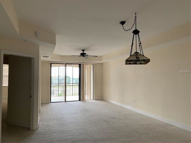 Foto del edificio - 1349 Aqui Esta Dr