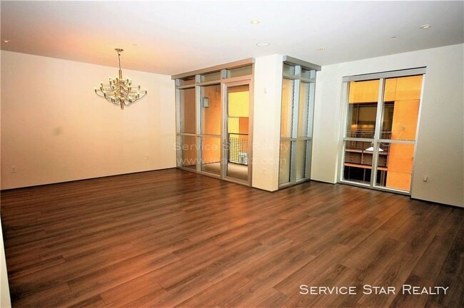 Building Photo - 4739 N Scottsdale Rd