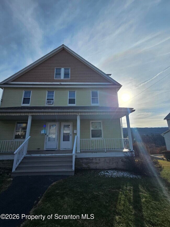 Foto del edificio - 1044 John Ave