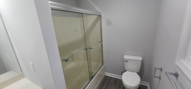 Foto del edificio - 260 Birchwood Dr