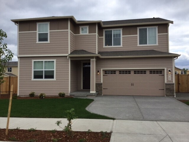 Foto principal - 2722 Moore Avenue