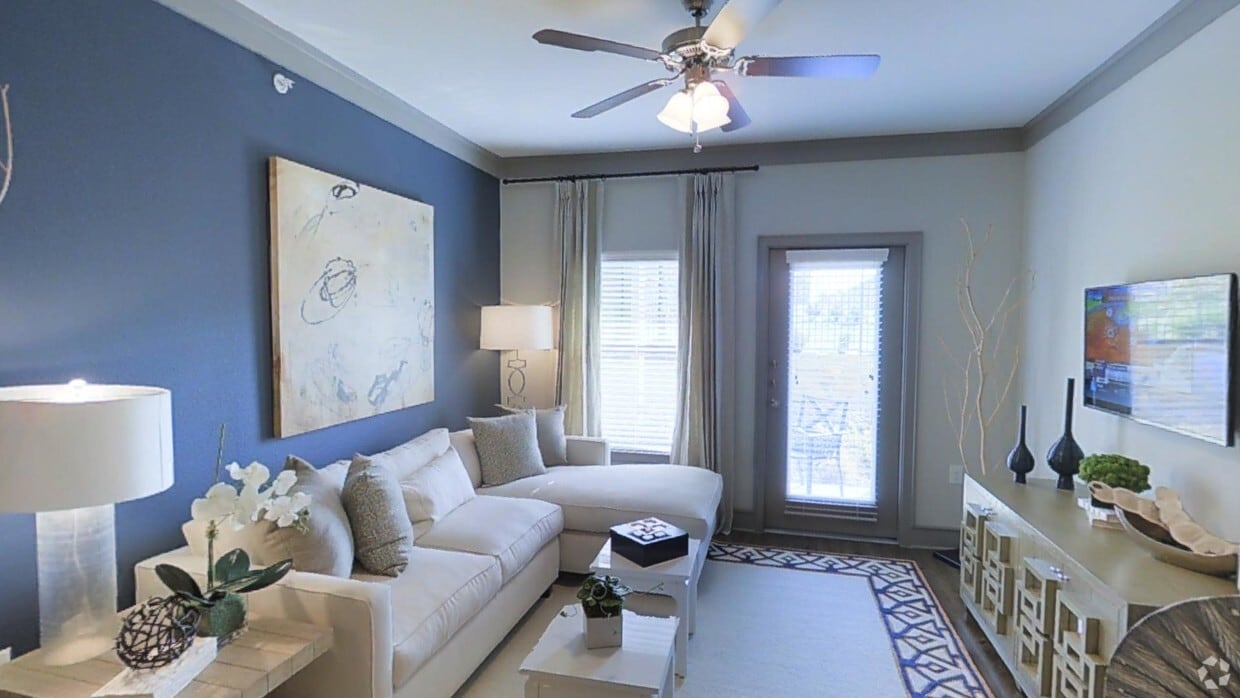 Photo - The Colby at Castle Hills Apartments