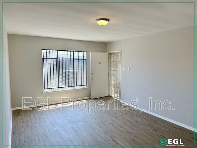 Building Photo - 5918 S West Blvd