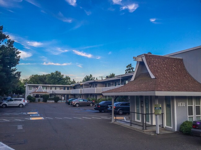 Foto del edificio - Polynesian Apartments