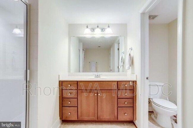 Foto del edificio - 4115 S Four Mile Run Dr