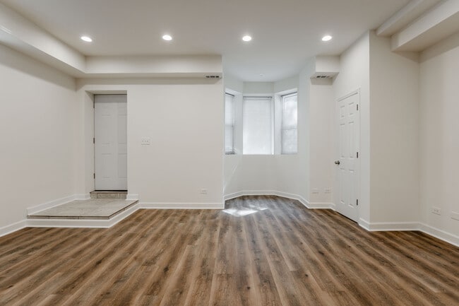 Building Photo - 2112 N Campbell Ave