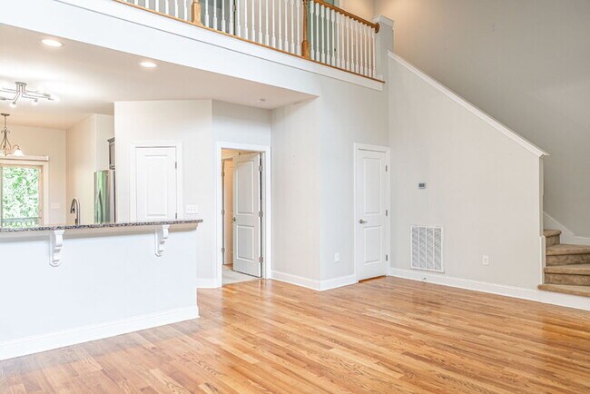 Foto del edificio - 74 Cypress Cir
