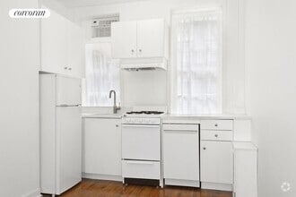 Building Photo - 212 W 16th St
