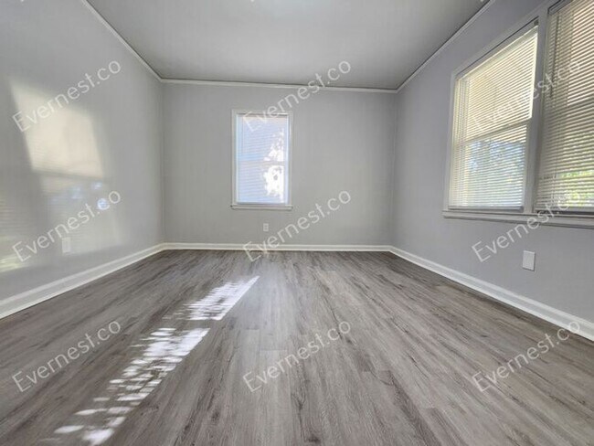 Foto del edificio - 1682 Altadena Pl SW