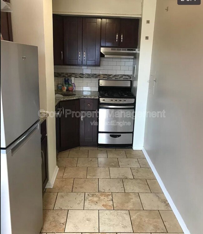 Building Photo - 2101 Chestnut St