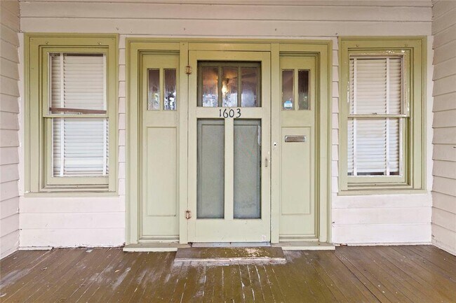 Building Photo - 1603 Branard St