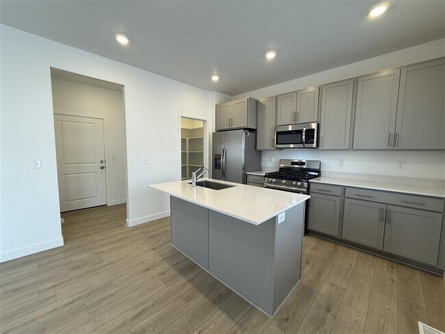 Foto del edificio - 1545 W Bravo Dr