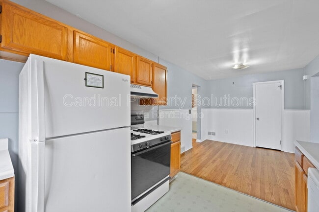 Building Photo - 5520 Bosworth Pl