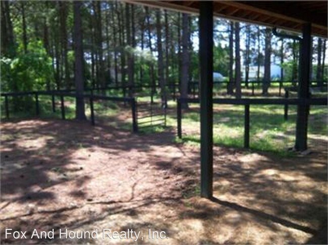 Building Photo - 1 br, 1 bath House - 310 Implement Drive