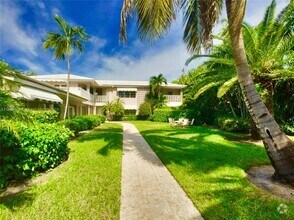 Building Photo - 1025 Langer Way