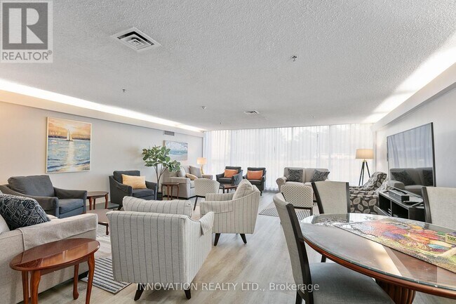 Photo du bâtiment - 1810 - 1081 AMLESIDE DRIVE