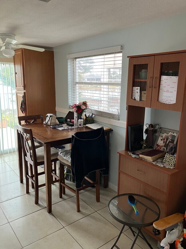 Foto del edificio - 12517 1st Is