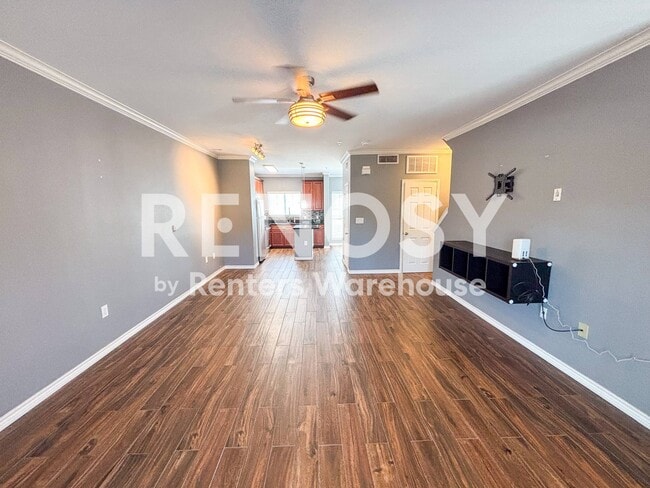 Building Photo - 9200 Westheimer Rd